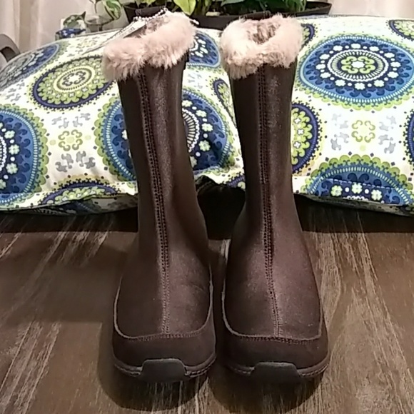 Aetrex Berries brown boots - Picture 3 of 6